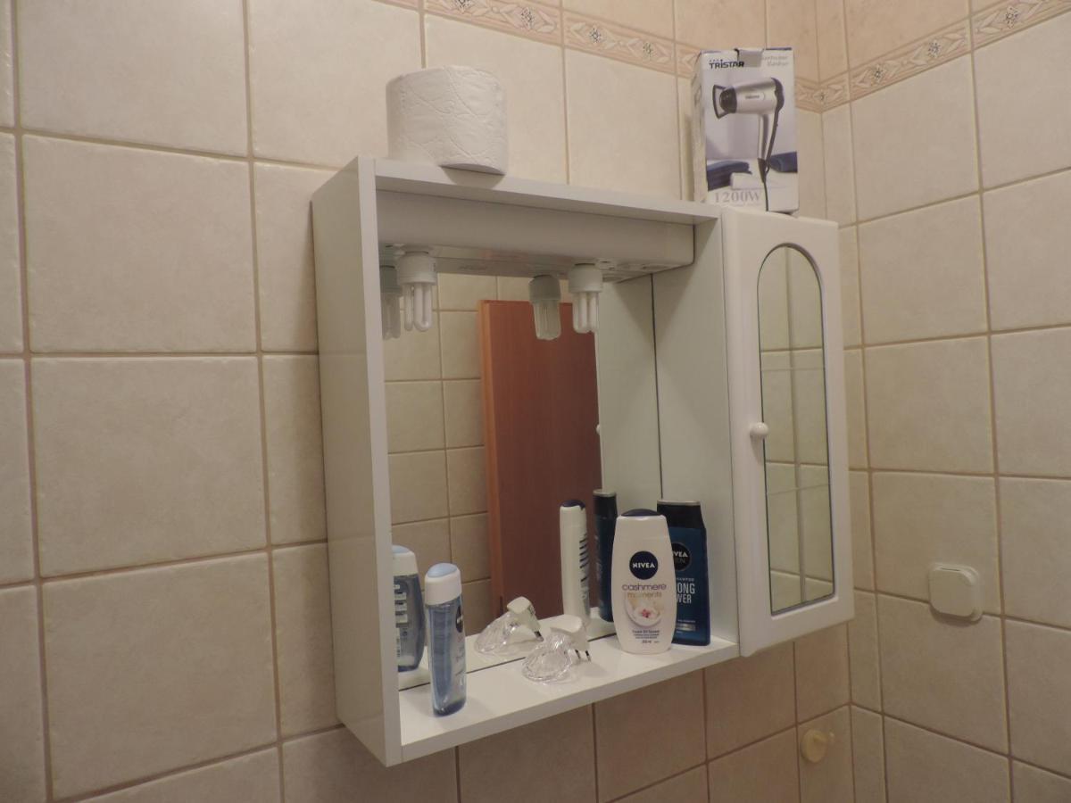 Apartmani Lavanda Pag Town Zimmer foto