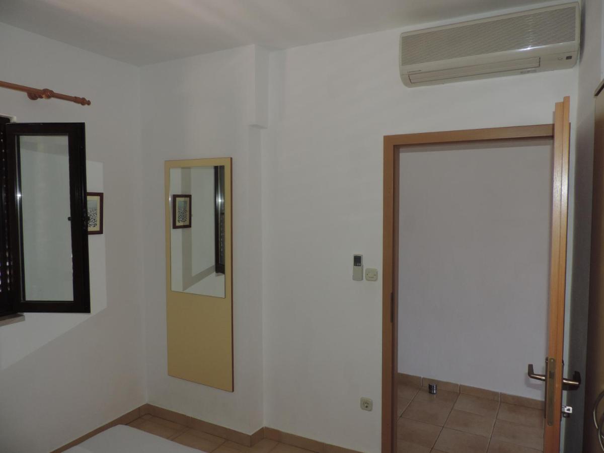 Apartmani Lavanda Pag Town Zimmer foto