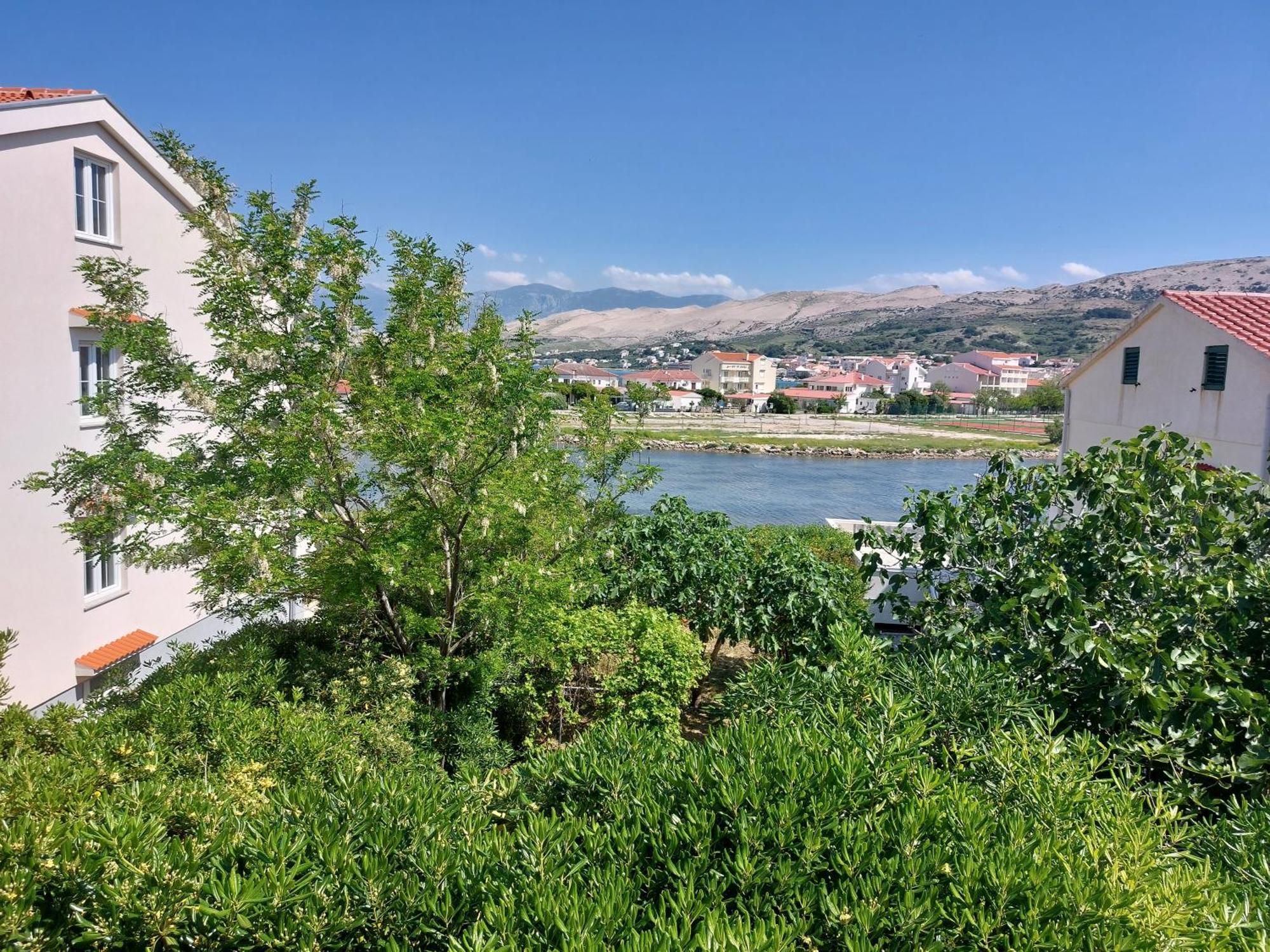Apartmani Lavanda Pag Town Zimmer foto